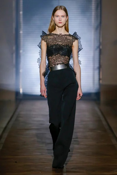 Look 20